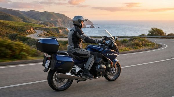 Comment améliorer l'insonorisation d'une moto pour un confort de conduite optimal ?